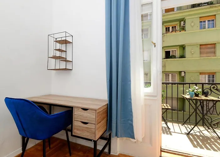 Апартаменты Akacfa 7 Center Beautiful *